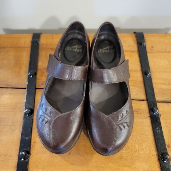 Dansko Annie Nubuck Brown Mary Jane brown leaf  size 38 / 7.5 - Picture 1 of 6